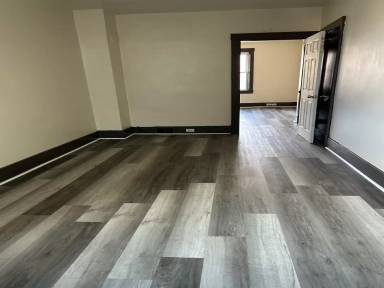 Main picture of 505 Broadway Ave