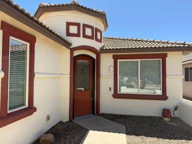 Main picture of 657 Tanner Dr