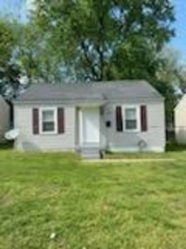 Main picture of 2639 Olive St