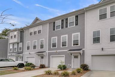 Main picture of 1240 Tice Ln
