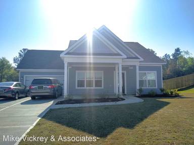 Main picture of 135 Headwaters Dr