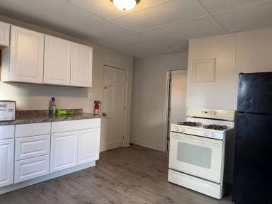 Main picture of 24 Orth St