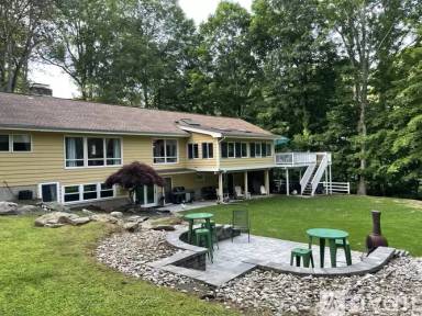 Main picture of 290 Hollydale Rd