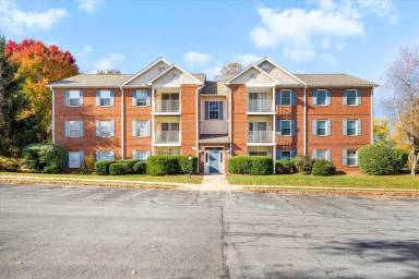 Main picture of 3860 Shadywood Dr