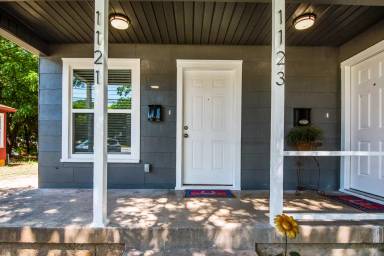 Main picture of 1113 S Davis Dr