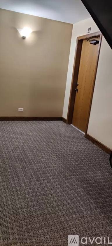 Main picture of 377 Newport Ln