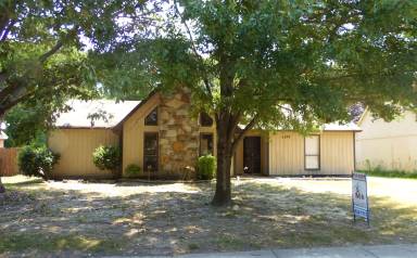 Main picture of 5828 Lake Port Dr