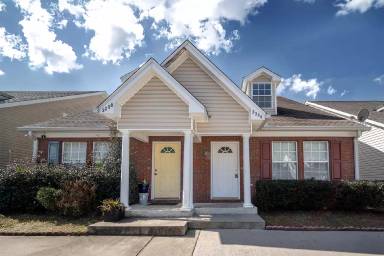 Main picture of 3384 Sawtooth Dr