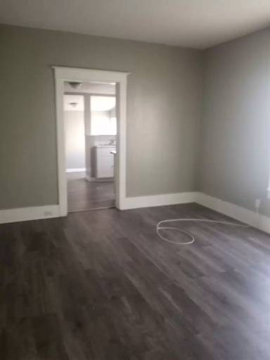 Main picture of 229 Hiawatha Ave