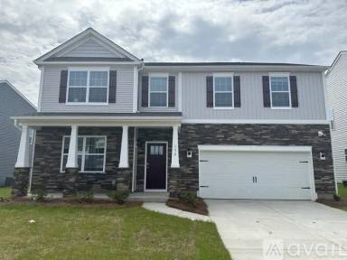 Main picture of 152 Giant Oak Ave