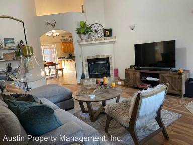 Main picture of 35 SW Cleveland Ave