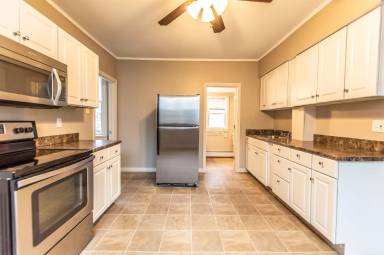 Main picture of 536 Central St