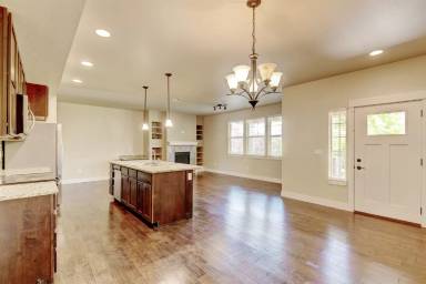 Main picture of 2107 Sandbur Dr