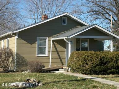 Main picture of 1111 Grand Ave