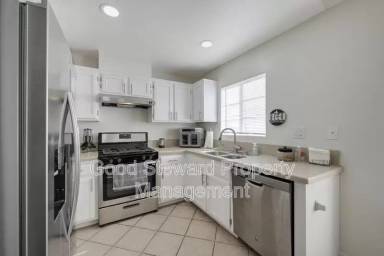 Main picture of 1519 E Spruce St