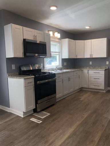 Main picture of 105 Brooks Ave