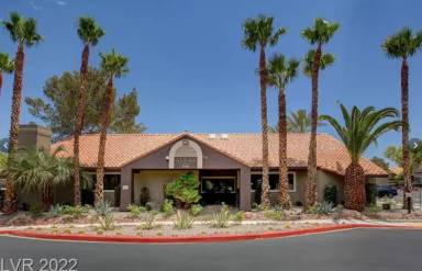Main picture of 5074 S Rainbow Blvd