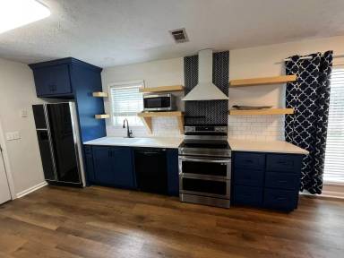 Main picture of 4015 28th Ave