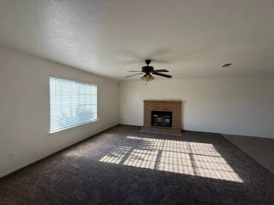 Main picture of 460 W Beechwood Dr