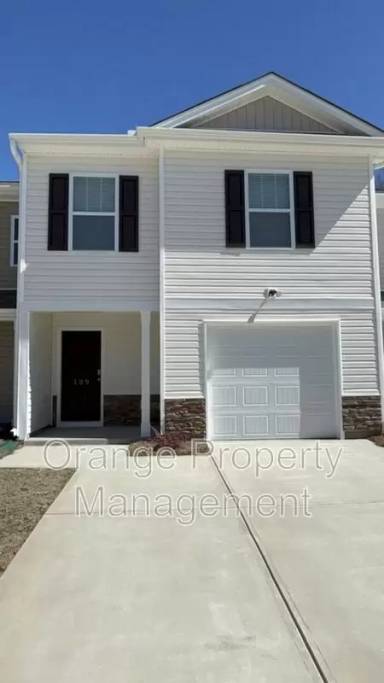 Main picture of 109 Oakmont Valley Trl