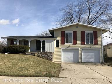 Main picture of 2819 Stoneleigh Dr