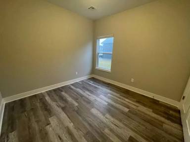 Main picture of 16227 W Ike Ct