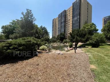 Main picture of Candlewyck Condominiums