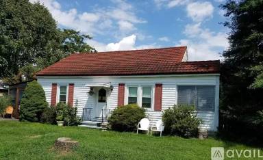 Main picture of 3401 Stratford St