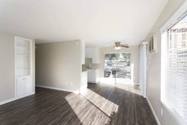 Main picture of 4116 Oregon St