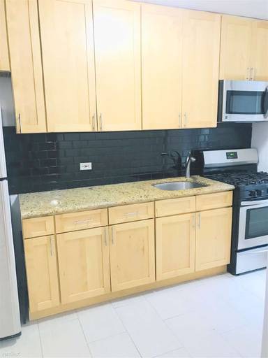 Main picture of 1306 Saint Nicholas Ave