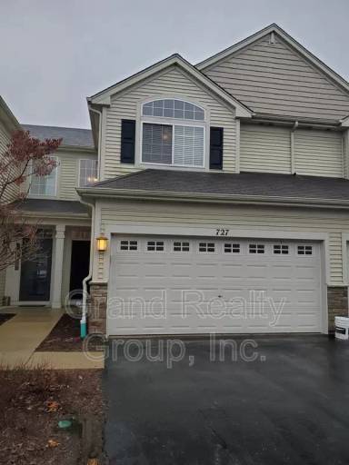 Main picture of 727 S Jade Ln