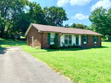 Main picture of 339 Lake Court Dr