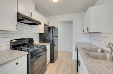 Main picture of Colonial Gardens Apartments