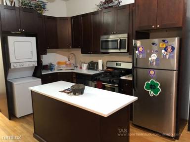 Main picture of 3019 N Kenmore Ave