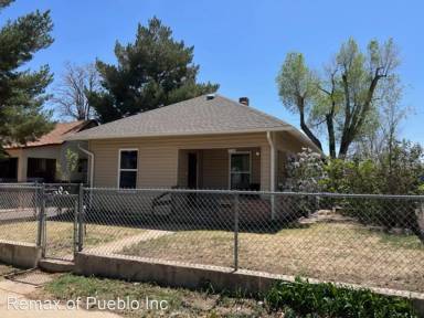 Main picture of 1520 E 8th St