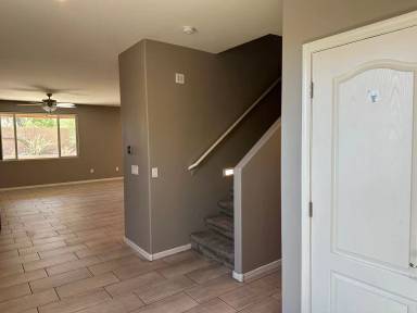Main picture of 1445 W Locke Dr