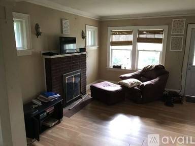 Main picture of 1612 Waverly Ave