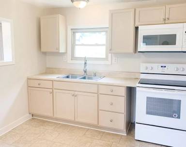 Main picture of 1100 Montgomery St