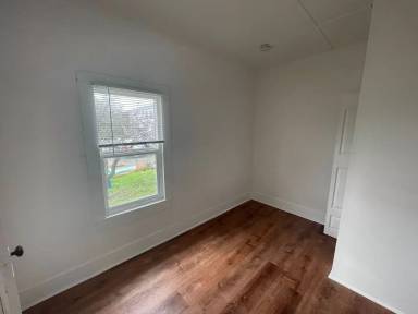 Main picture of 1021 SE Ely St
