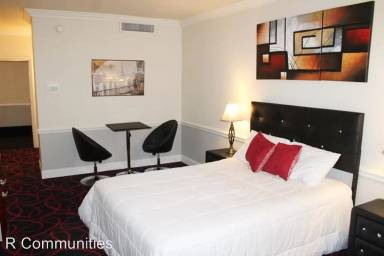 Main picture of 3501 E Independence Blvd