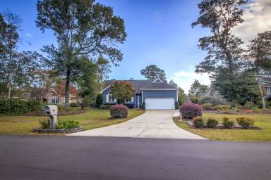 Main picture of 800 Lord Granville Dr