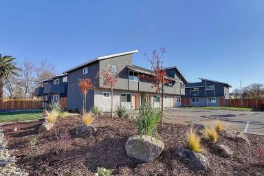 Main picture of 2404 26th Ave