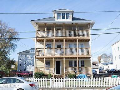 Main picture of 25 Read Ave