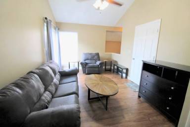 Main picture of 1338 Bradley Dr