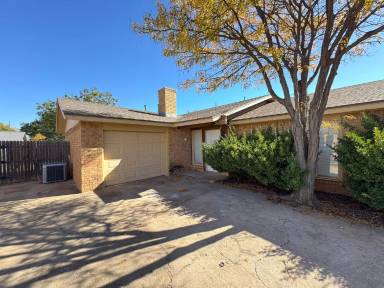 Main picture of 7403 Utica Ave