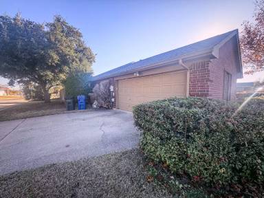 Main picture of 678 Baldridge Rd