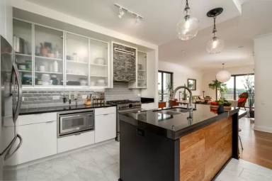 Main picture of Artesian Condos