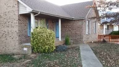 Main picture of 305 Windrush Dr