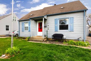 Main picture of 912 W 11th Ave