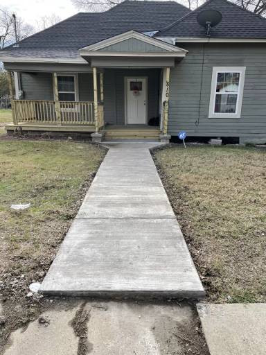 Main picture of 810 Park Dr
